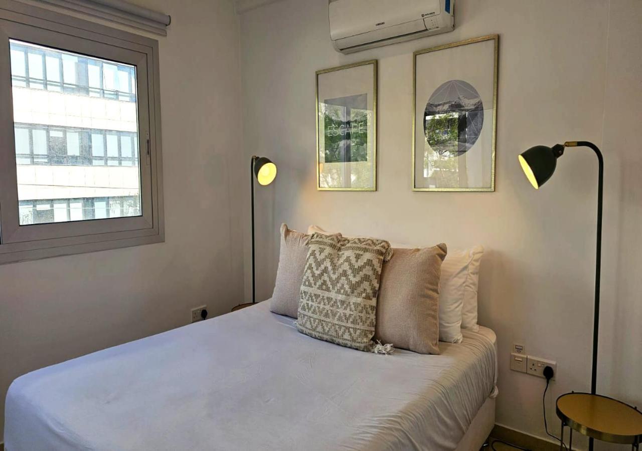 Phaedrus Living: City Centre Luxury Flat Esperidon 201 Nikosia Exterior foto