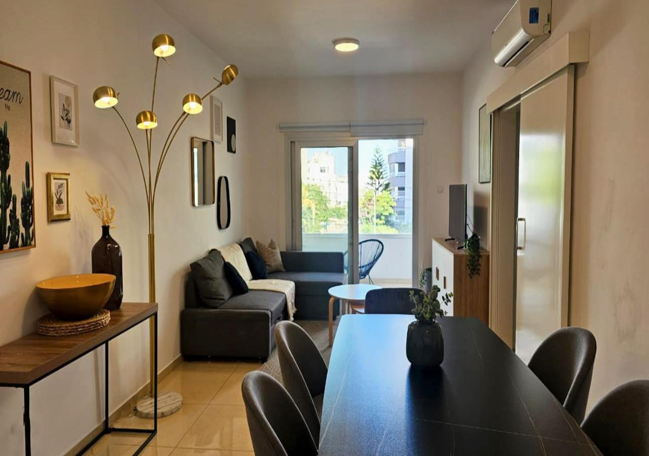 Phaedrus Living: City Centre Luxury Flat Esperidon 201 Nikosia Exterior foto